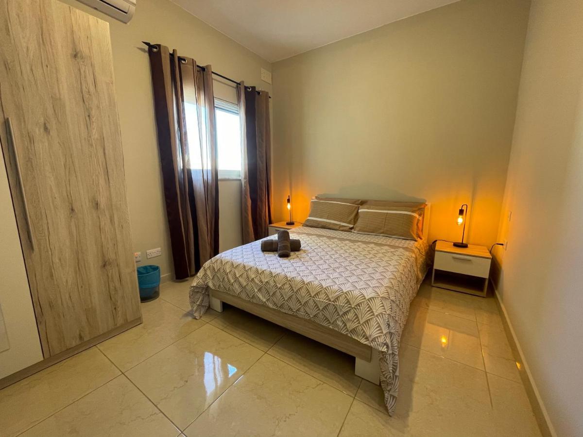 Verdi Apartment - Spacious Modern Apartment, Close To Valletta Santa Vennera Екстер'єр фото
